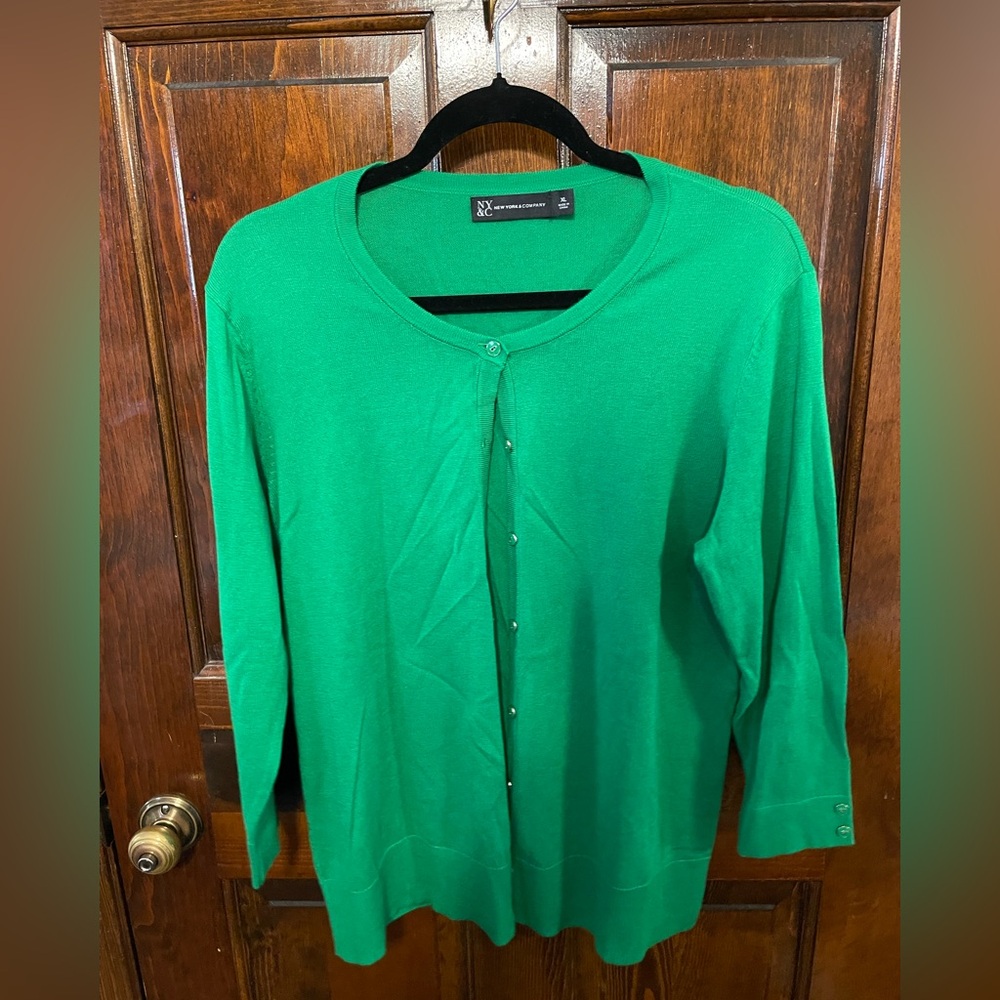 New York & Company Vibrant Green Knitwear